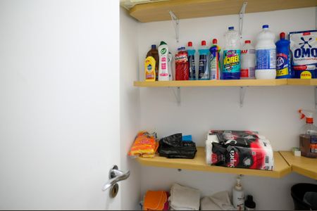 Apartamento à venda com 120m², 2 quartos e 2 vagas Apartamento à venda com 120m², 2 quartos e 2 vagasDespensa
