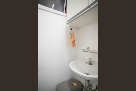 Apartamento à venda com 120m², 2 quartos e 2 vagas Apartamento à venda com 120m², 2 quartos e 2 vagasBanheiro de serviço