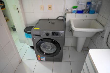 Apartamento à venda com 120m², 2 quartos e 2 vagas Apartamento à venda com 120m², 2 quartos e 2 vagasÁrea de Serviço