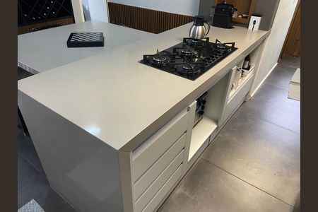 Apartamento à venda com 143m², 2 quartos e 2 vagas Apartamento à venda com 143m², 2 quartos e 2 vagasCozinha