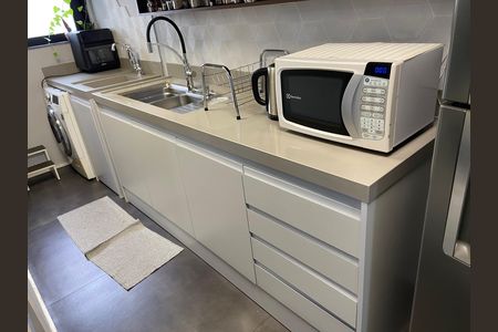 Apartamento à venda com 143m², 2 quartos e 2 vagas Apartamento à venda com 143m², 2 quartos e 2 vagasCozinha