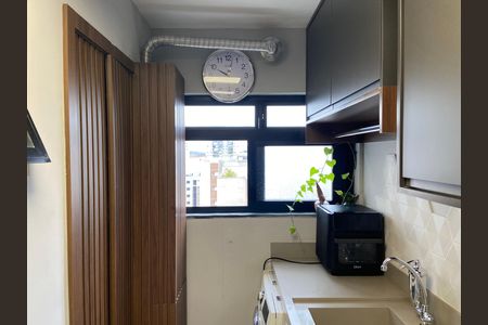Apartamento à venda com 143m², 2 quartos e 2 vagas Apartamento à venda com 143m², 2 quartos e 2 vagasÁrea de Serviço