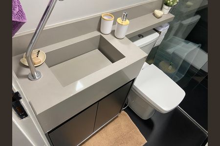 Apartamento à venda com 143m², 2 quartos e 2 vagas Apartamento à venda com 143m², 2 quartos e 2 vagasBanheiro
