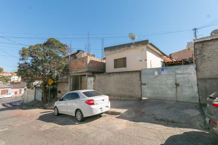 Casa para alugar com 45m², 2 quartos e sem vaga