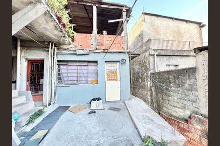 Casa para alugar com 35m², 1 quarto e sem vaga Casa para alugar com 35m², 1 quarto e sem vagaÁrea externa