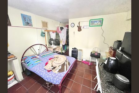 Sala/Quarto/Cozinha de casa para alugar com 1 quarto, 35m² em Jardim Santa Cruz, São Paulo