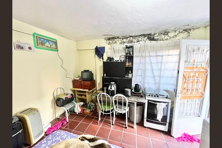 Sala/Quarto/Cozinha de casa para alugar com 1 quarto, 35m² em Jardim Santa Cruz, São Paulo