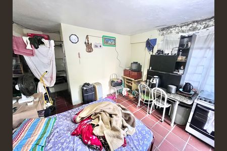 Sala/Quarto/Cozinha de casa para alugar com 1 quarto, 35m² em Jardim Santa Cruz, São Paulo