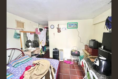 Sala/Quarto/Cozinha de casa para alugar com 1 quarto, 35m² em Jardim Santa Cruz, São Paulo