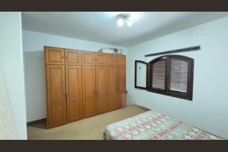 Casa à venda com 3 quartos, 100m² em Vila Sofia, São Paulo