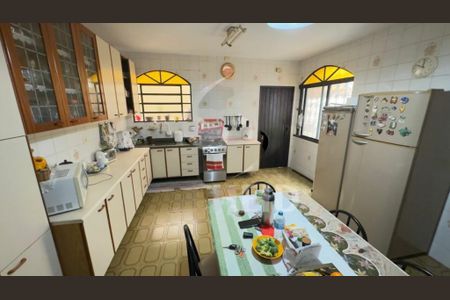Casa à venda com 100m², 3 quartos e 2 vagas