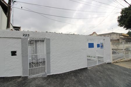 Casa para alugar com 79m², 2 quartos e 1 vagafachada