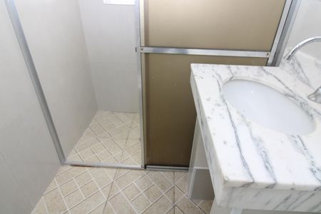Banheiro de casa para alugar com 2 quartos, 79m² em Vila Sao Geraldo, São Paulo