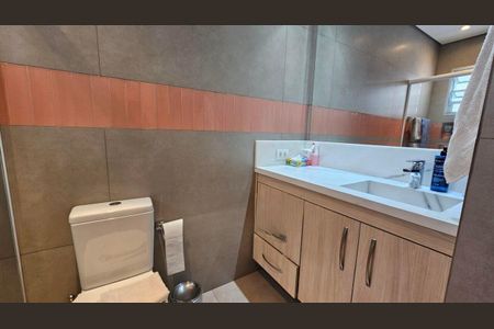 Casa à venda com 136m², 3 quartos e 2 vagas