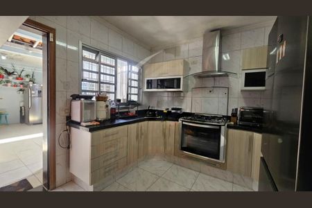 Casa à venda com 136m², 3 quartos e 2 vagas
