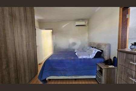 Casa à venda com 136m², 3 quartos e 2 vagas