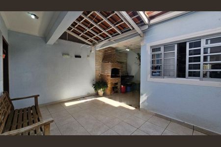 Casa à venda com 136m², 3 quartos e 2 vagas