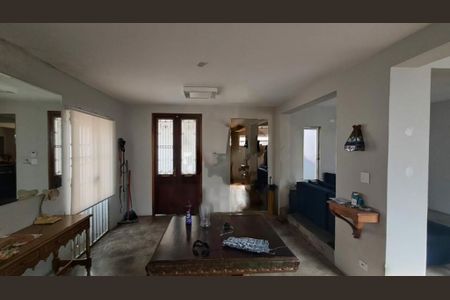 Casa à venda com 4 quartos, 390m² em Vila Santa Catarina, São Paulo