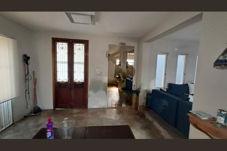 Casa à venda com 4 quartos, 390m² em Vila Santa Catarina, São Paulo