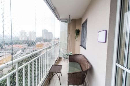 Apartamento para alugar com 72m², 2 quartos e 1 vaga Apartamento para alugar com 72m², 2 quartos e 1 vagaVaranda