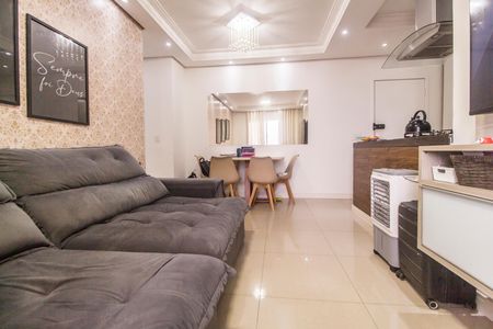 Sala  de apartamento à venda com 2 quartos, 72m² em Jardim Tupanci, Barueri