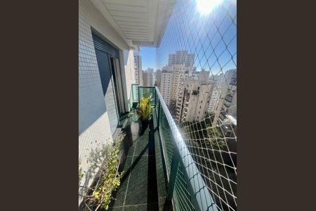 Apartamento à venda com 201m², 4 quartos e 4 vagas Apartamento à venda com 201m², 4 quartos e 4 vagasVaranda