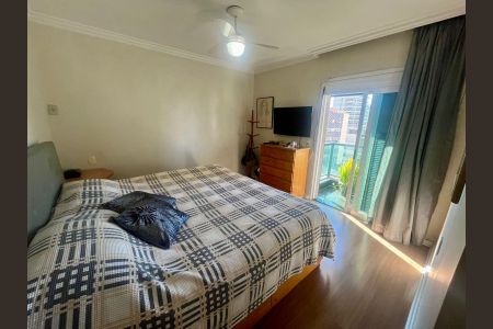 Apartamento à venda com 201m², 4 quartos e 4 vagas Apartamento à venda com 201m², 4 quartos e 4 vagasQuarto