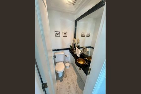 Apartamento à venda com 201m², 4 quartos e 4 vagas Apartamento à venda com 201m², 4 quartos e 4 vagasLavabo