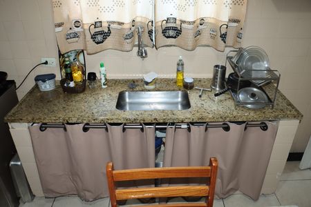 Cozinha de casa para alugar com 2 quartos, 176m² em Jardim Estela, Embu das Artes