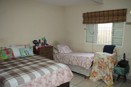 Casa para alugar com 176m², 2 quartos e 1 vagaQuarto 2