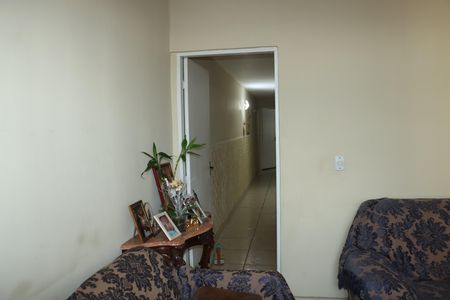 Casa para alugar com 2 quartos, 176m² em Jardim Estela, Embu das Artes