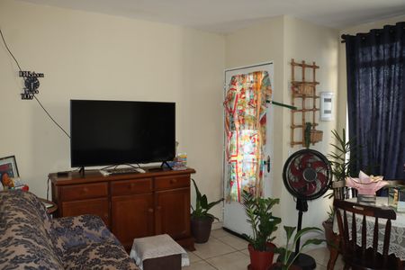 Casa para alugar com 2 quartos, 176m² em Jardim Estela, Embu das Artes