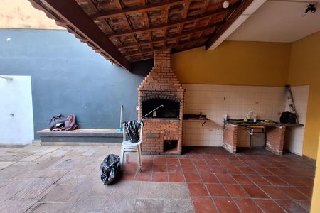 Casa para alugar com 207m², 2 quartos e 5 vagasChurrasqueira