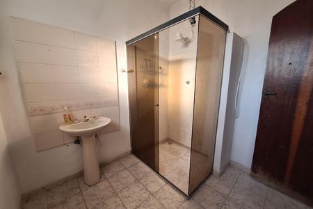 Casa para alugar com 207m², 2 quartos e 5 vagasBanheiro