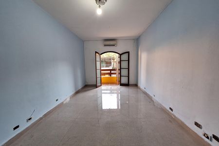 Casa para alugar com 207m², 2 quartos e 5 vagasSuíte