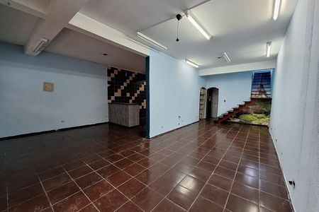 Casa para alugar com 207m², 2 quartos e 5 vagasSala