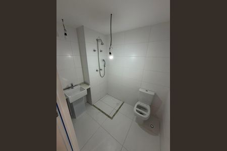 Banheiro  de kitnet/studio à venda com 1 quarto, 26m² em Perdizes, São Paulo