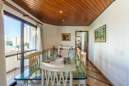 Apartamento à venda com 239m², 3 quartos e 3 vagas