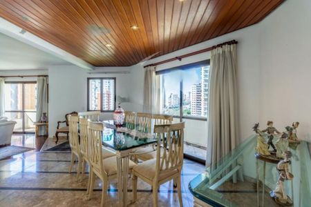 Apartamento à venda com 239m², 3 quartos e 3 vagas