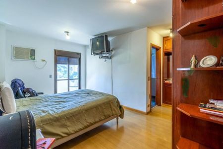 Apartamento à venda com 239m², 3 quartos e 3 vagas