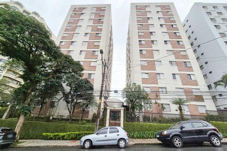 Apartamento à venda com 61m², 2 quartos e 1 vaga Apartamento à venda com 61m², 2 quartos e 1 vagaFachada e portaria
