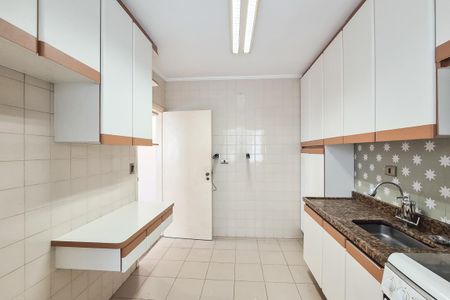 Apartamento à venda com 61m², 2 quartos e 1 vaga Apartamento à venda com 61m², 2 quartos e 1 vagaCozinha e Área de Serviço