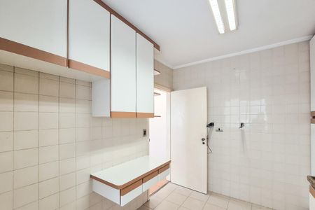 Apartamento à venda com 61m², 2 quartos e 1 vaga Apartamento à venda com 61m², 2 quartos e 1 vagaCozinha e Área de Serviço