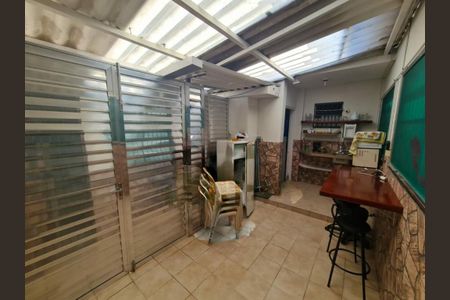 Casa à venda com 3 quartos, 180m² em Jardim Santa Cruz (Campo Grande), São Paulo