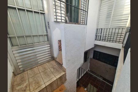 Casa à venda com 3 quartos, 180m² em Jardim Santa Cruz (Campo Grande), São Paulo