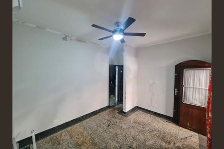 Casa à venda com 3 quartos, 180m² em Jardim Santa Cruz (Campo Grande), São Paulo