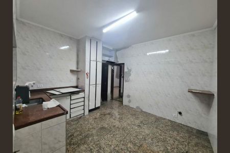Casa à venda com 3 quartos, 180m² em Jardim Santa Cruz (Campo Grande), São Paulo