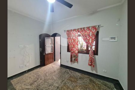 Casa à venda com 3 quartos, 180m² em Jardim Santa Cruz (Campo Grande), São Paulo