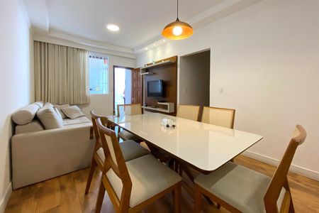 Casa à venda com 3 quartos, 188m² em Fernão Dias, Belo Horizonte