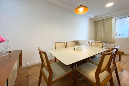 Casa à venda com 3 quartos, 188m² em Fernão Dias, Belo Horizonte